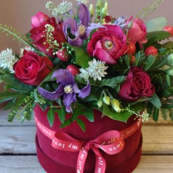 sweetheart-hatbox-valentines-day-flowers'