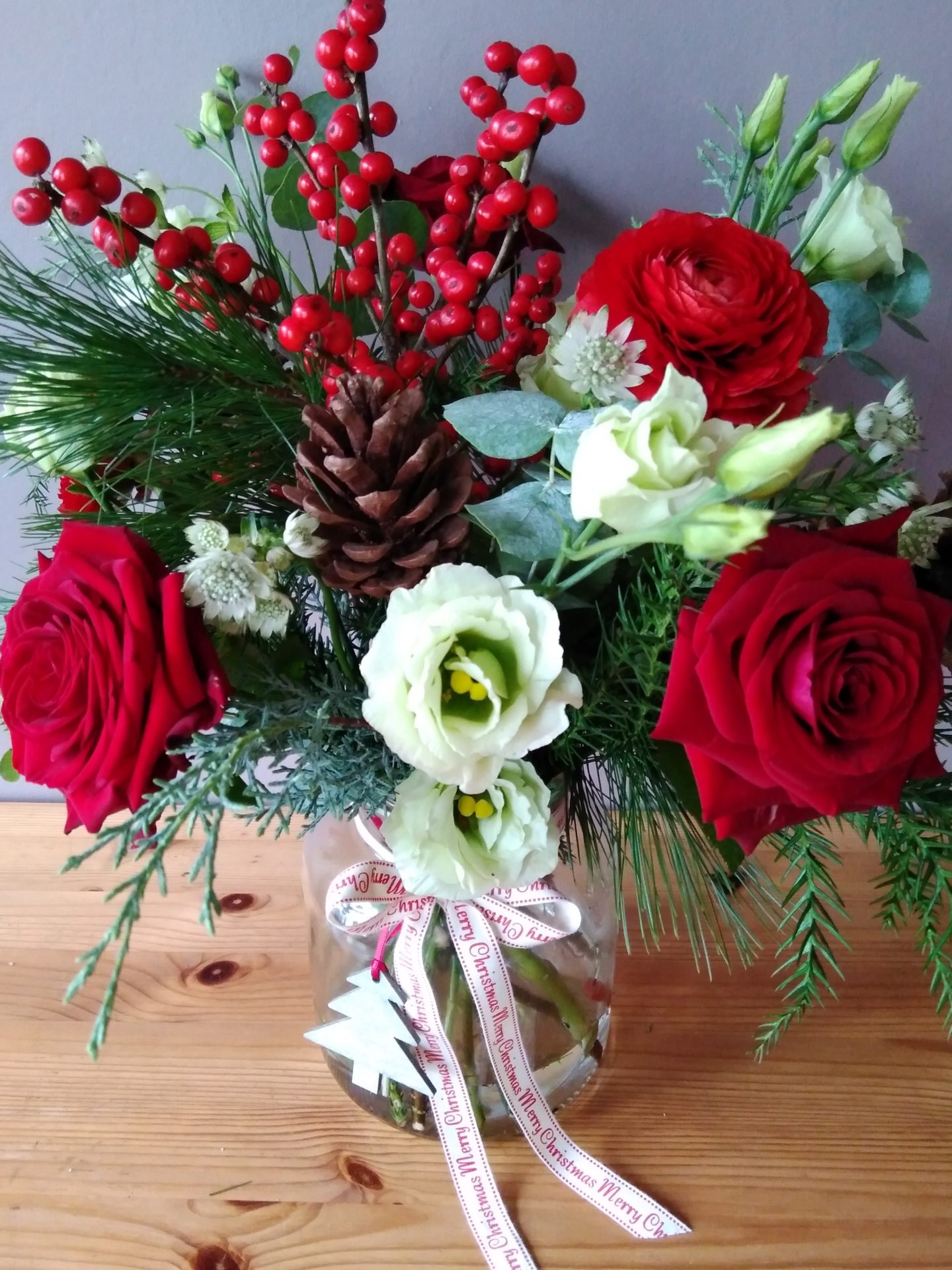 christmas-flowers-in-wiltshire