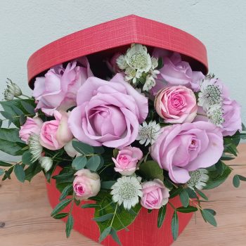 heart-box-valentines-flowers