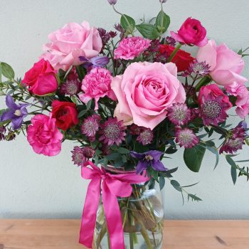 valentine-vase-of-flowers